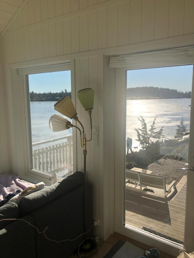 Lyseren Waterfront Cabin Omberg Exteriör bild